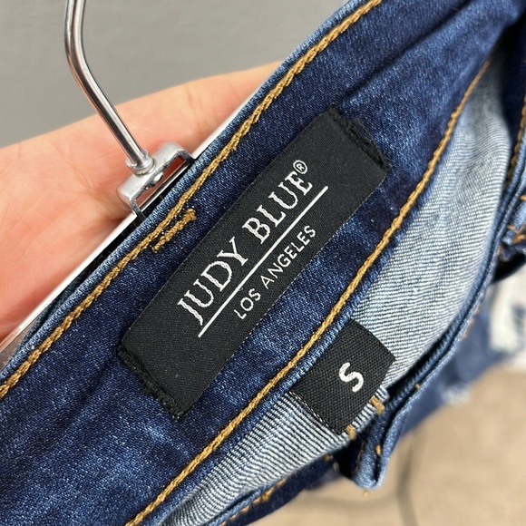 Judy‎ Blue Women’s Distressed Denim Shorts size Small - Picture 4 of 9